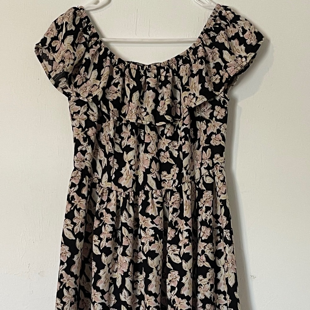Xhilaration Black Floral Off Shoulder Dress Smocked Waist Size M‎